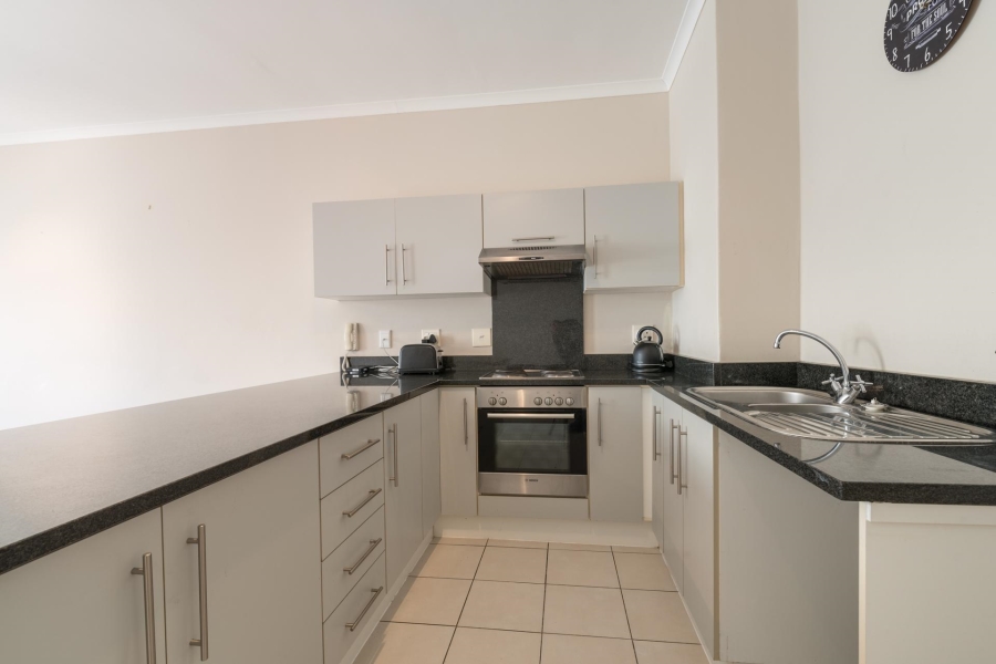 To Let 1 Bedroom Property for Rent in Muizenberg Western Cape